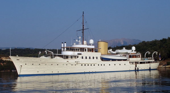 SuperyachtNews.com - Fleet - 1931 classic M/Y Marala for sale with ...